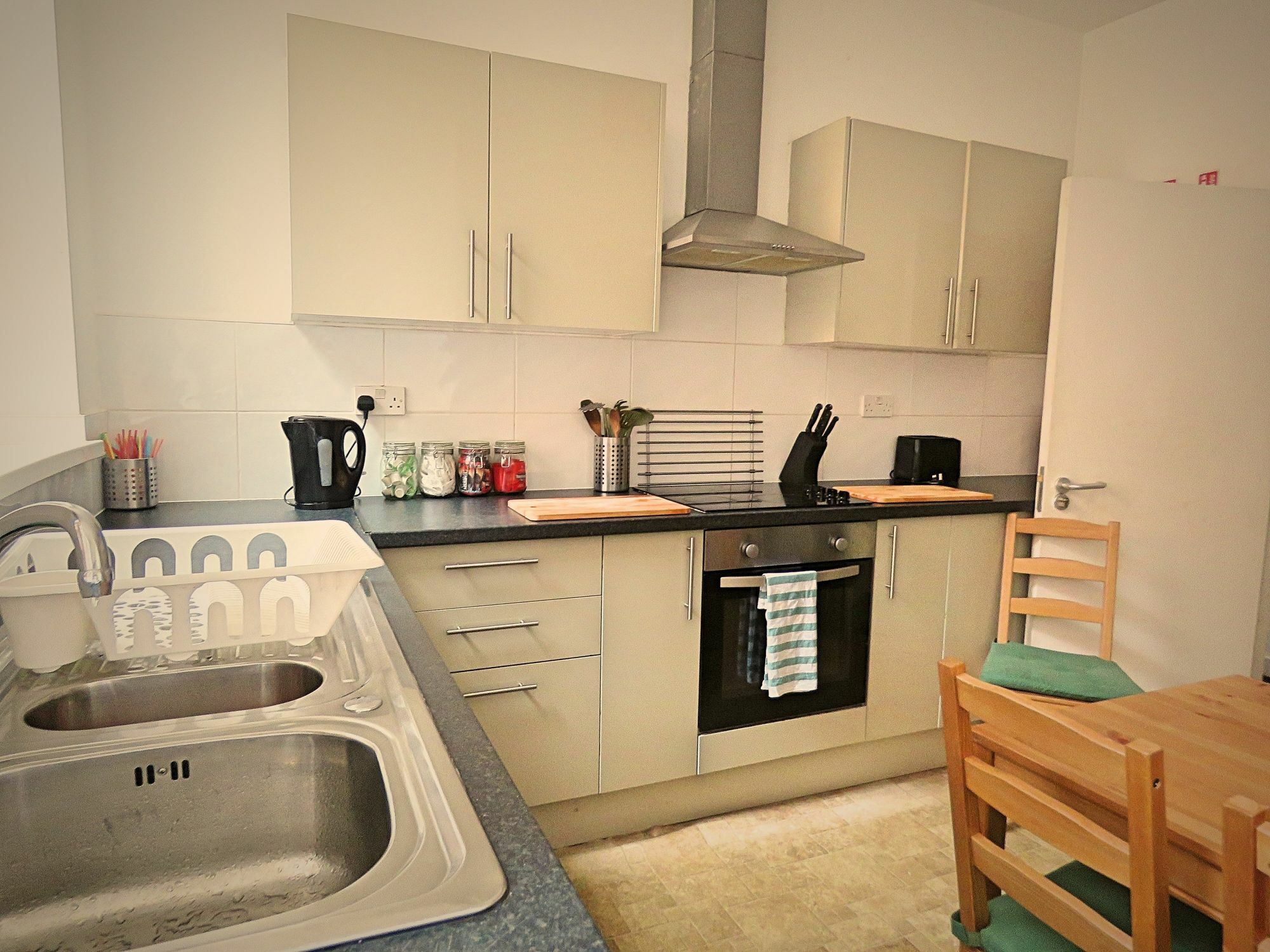 Harley - Private Double With Shower Guest house