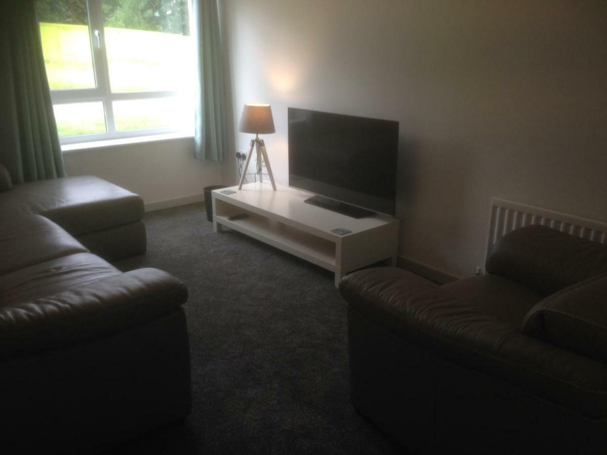 The Beeches 2 - Serviced Duplex Apartment
