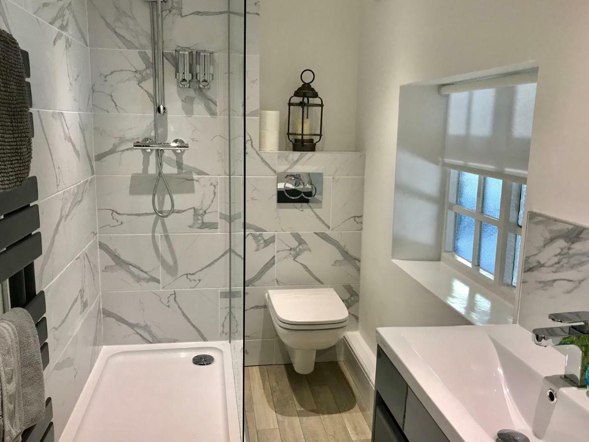 Ranmoor Serviced - The Courtyard Apartment