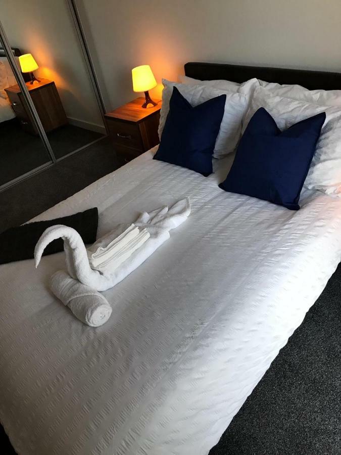Snapos - Blonk Street Apartment