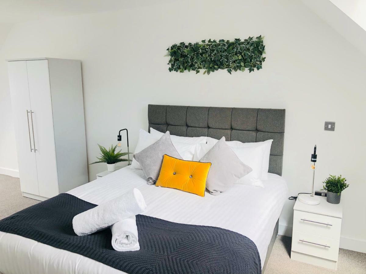 Shield Penthouse Loft - 2 Bedroom Luxe Large
