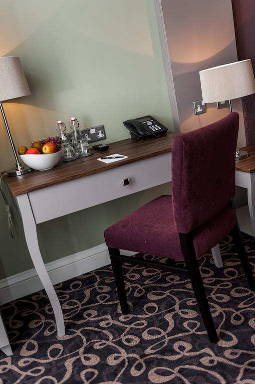 Hotel Halifax Hall