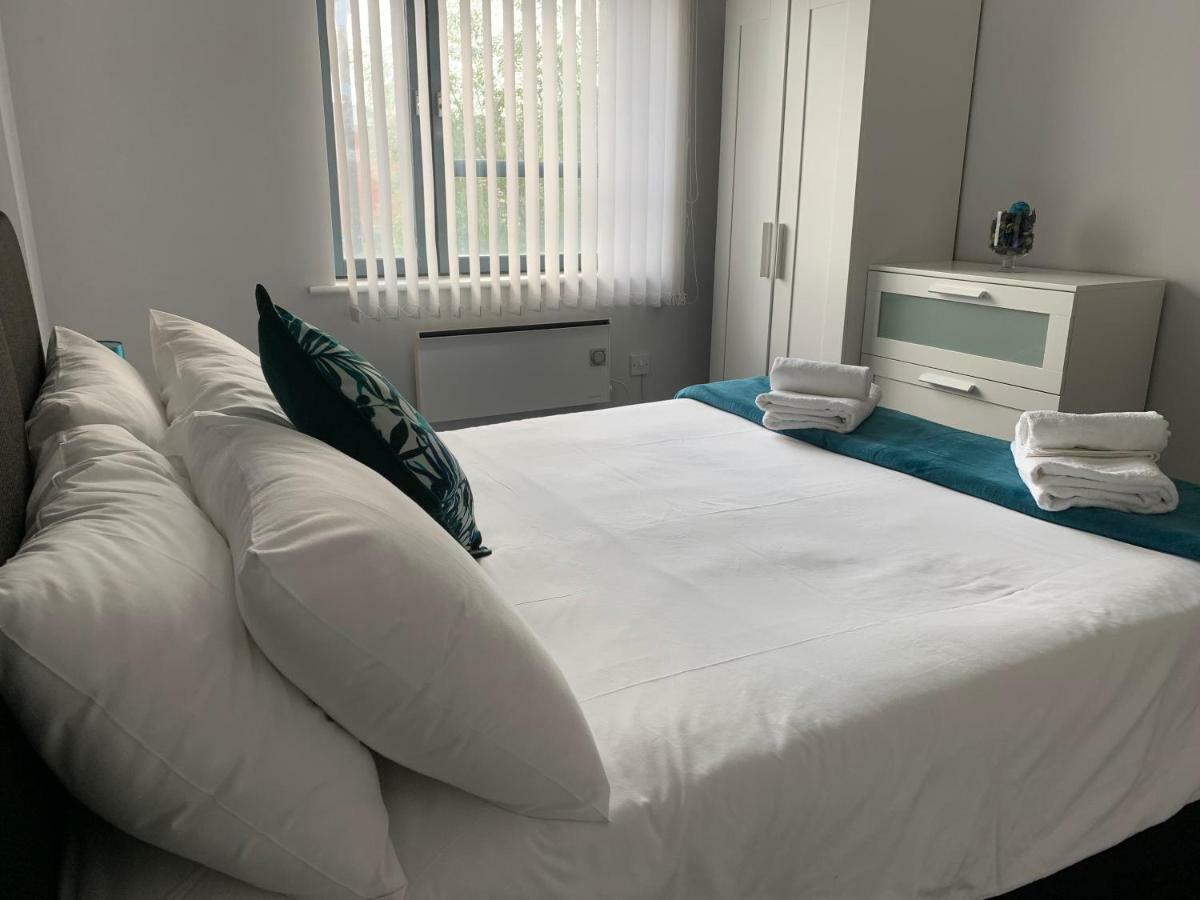 Apartment Lark - Sleeps 6, Secure Parking! Perfect For Centre Working Or Leisure In Trendy Kelham Island, Sheffield