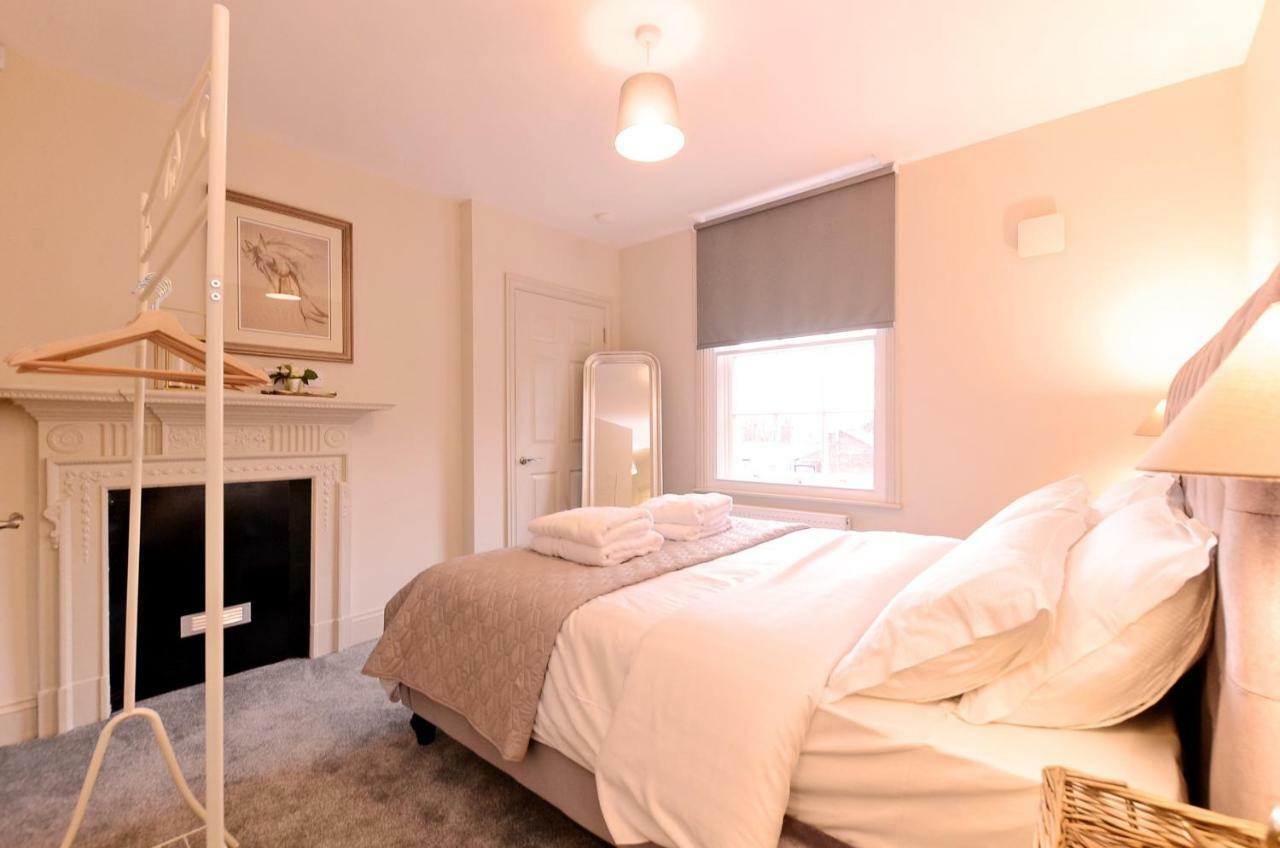 Apartment Ranmoor Serviced At Glossop Road