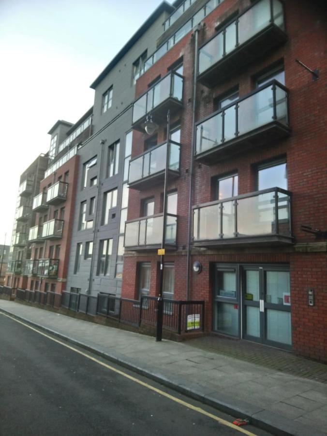 1 Bedroom Flat In Centre-sleeps 4 Apartment Sheffield