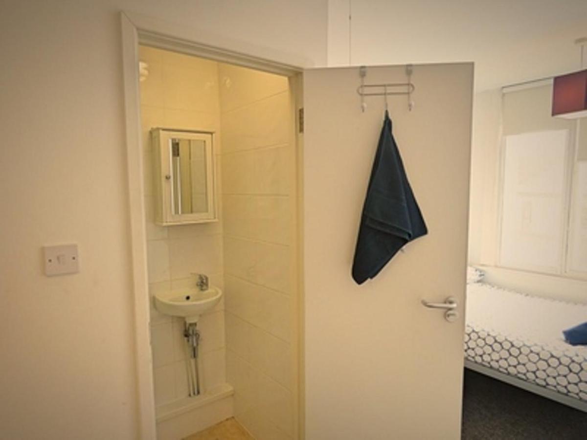 Harley - Private Double With Shower Guest house 3*