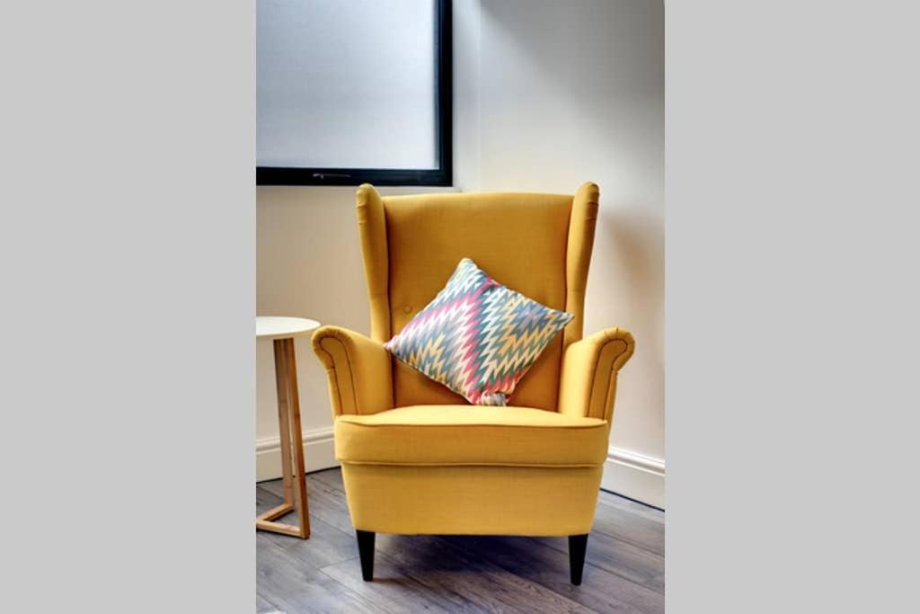 Stylish Spot * Sheffield