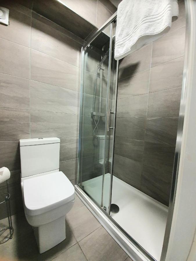 Oyo Butlers Hotel 2*