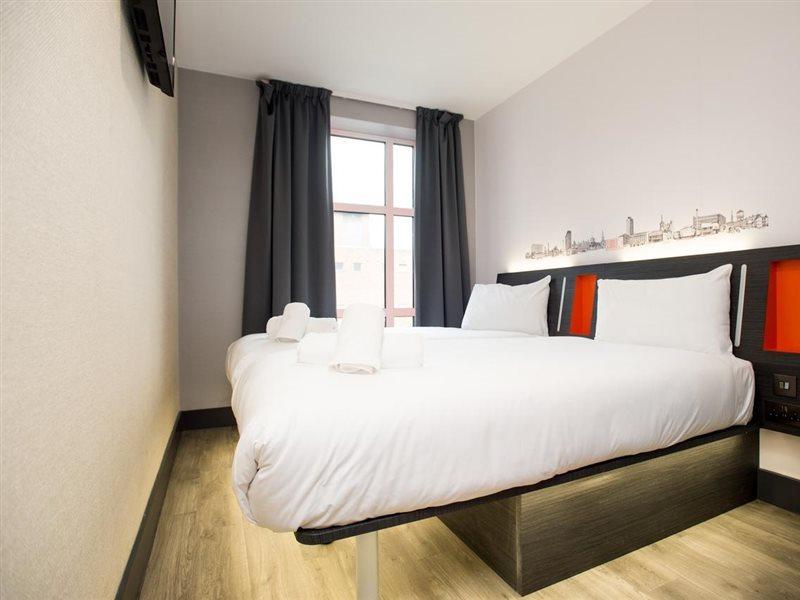 Easyhotel Hotel 3*