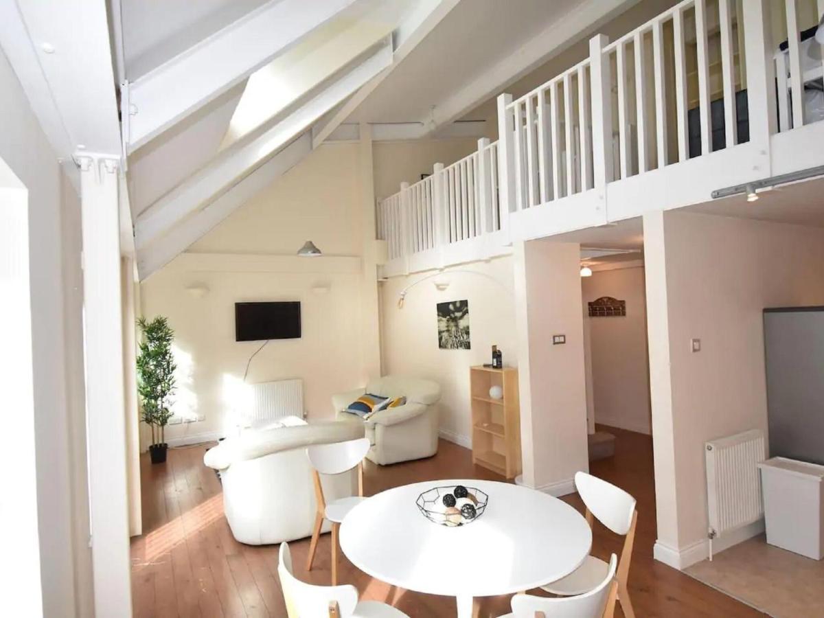 Historic In Near Town Centre Holiday home Sheffield