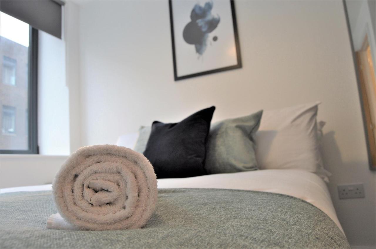 Kiwi 30: Spacious Centre Apartment Sheffield
