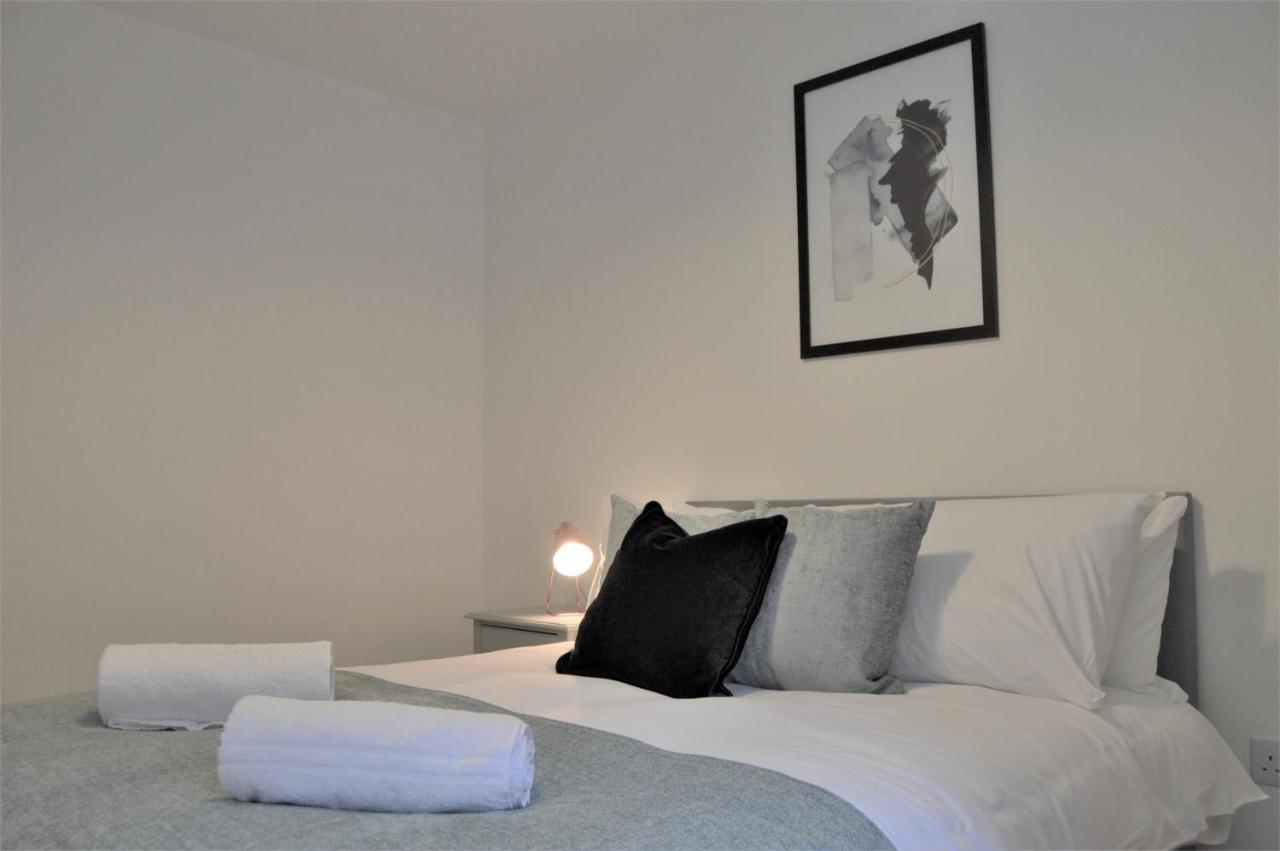 Kiwi 30: Spacious Centre Apartment Sheffield
