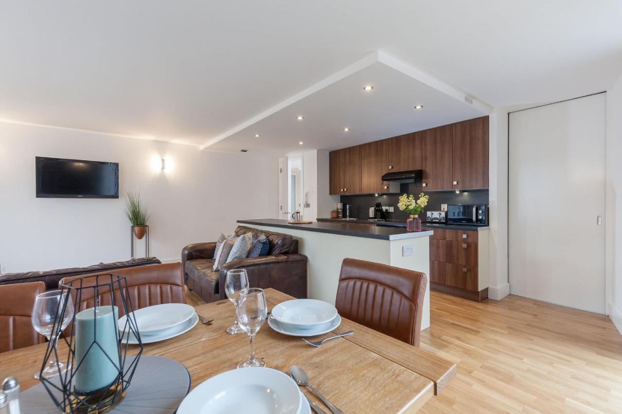 The Sinclair Building Apartment *