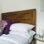Comfortable 3 Bed Residential Home In Sheffield