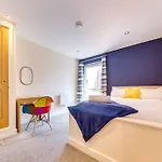 4Br Sheffield City Chic - Denby Street