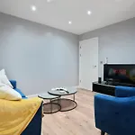 Stylish Modern Home In Sheffield