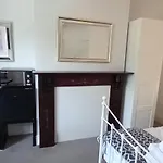 Spacious Ensuite Room With Charming Bay Window