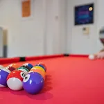 Modern 2 Bed Apt, 7Ft Pool Table, Sheffield City Centre, Free Parking, Netflix - Hosted By Stay Host Save