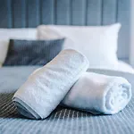 Hilltop Serviced Apartments - Sheffield