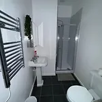 Studio Flat For 5 George Street City Center Gs104