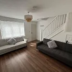 Stunning Central Home With Free Secure Parking