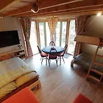 Stone Moor Lodge Justin\'S Peak District Base Camp