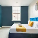 Flat 8, Cardigan House