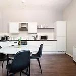 Flat 8, Cardigan House