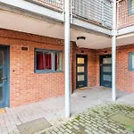 Flat 8, Cardigan House