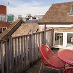 The Amazing Triplex - City Centre - Free Parking