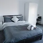 Cosy Ensuite Bedroom I 5Min Walk From Bramall Lane Stadium