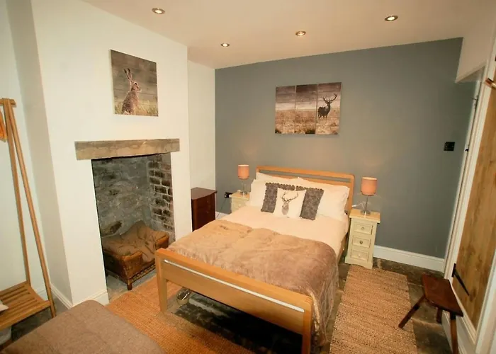 Simons Cottage, Peak District - Sleeps 6