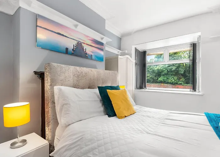 Hilltop Place Suites Near Meadowhall