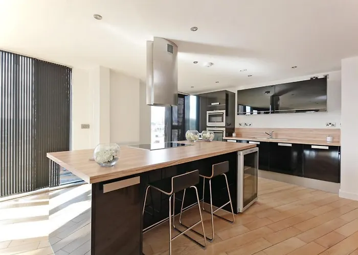 Amazing Penthouse City Centre Apartment