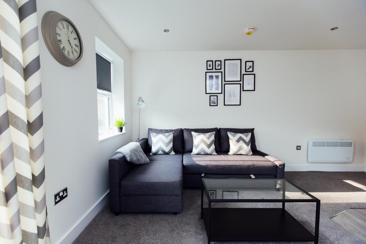 1 And 2 Bedroom Shield House Centre * Sheffield