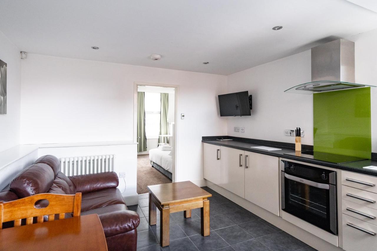 H.v Apartment *