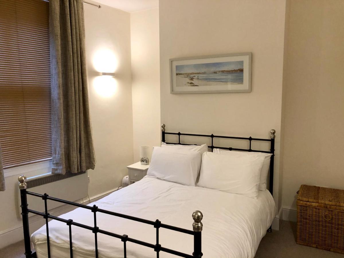 Homely Serviced - Figtree * Sheffield