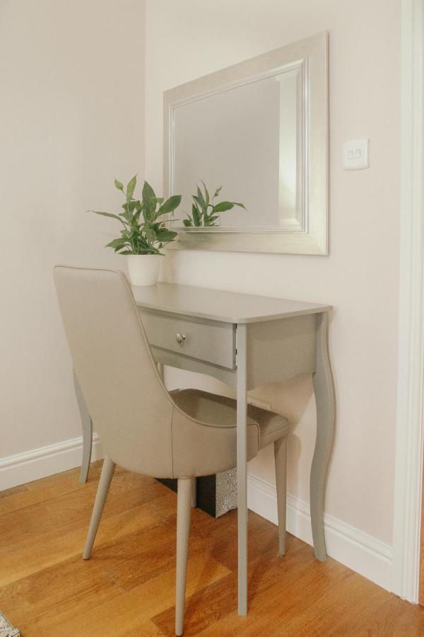Bessemer House Apartment