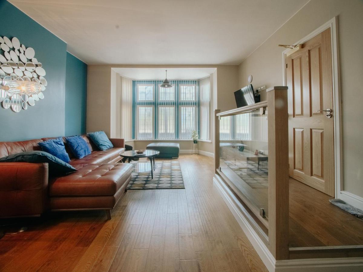 Bessemer House Apartment *