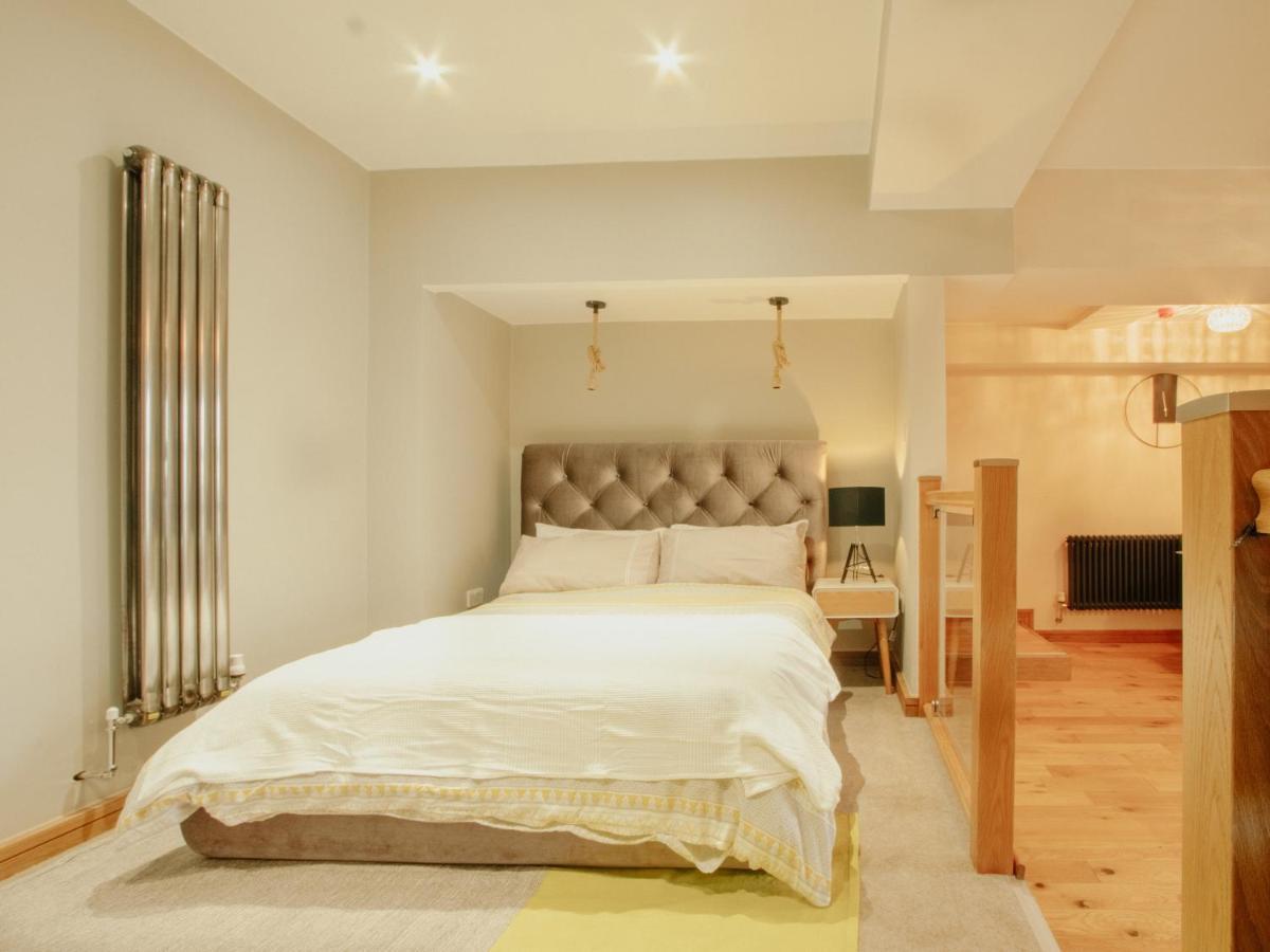 Apartment Bessemer House *