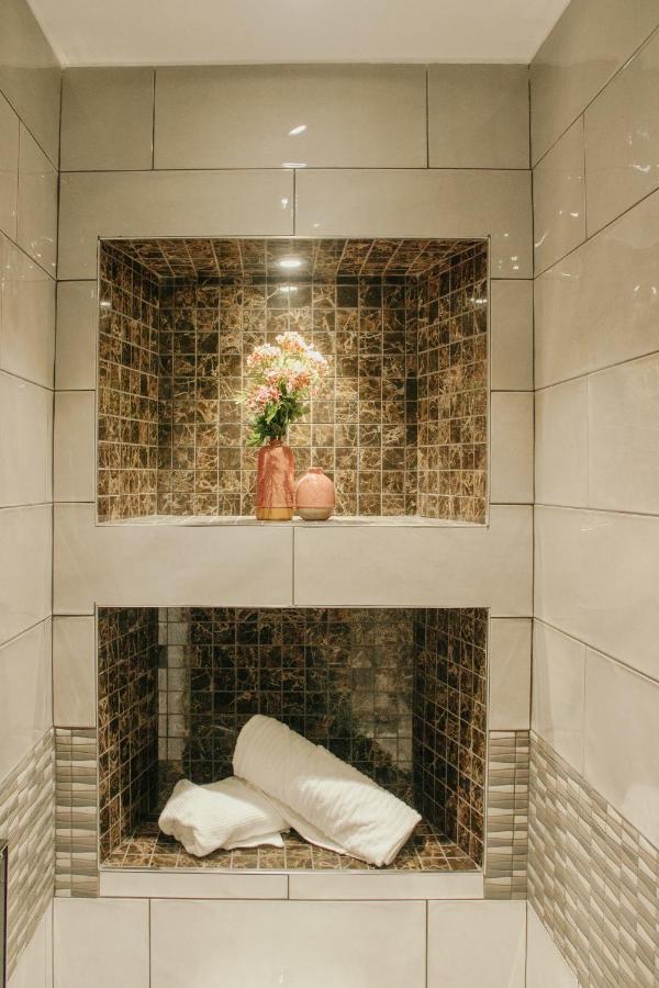 Apartment Bessemer House *