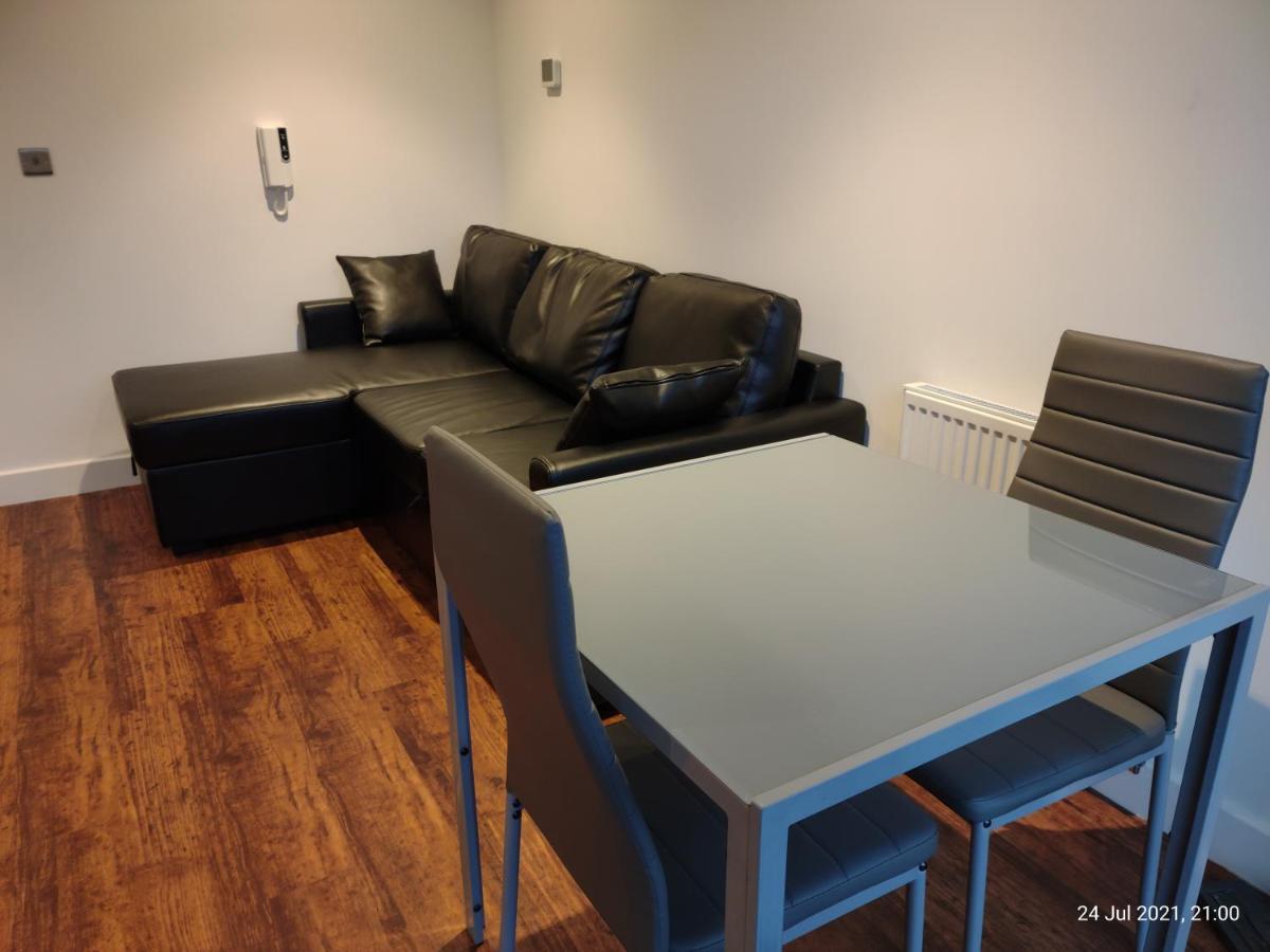 Apartment Earl Street124 *