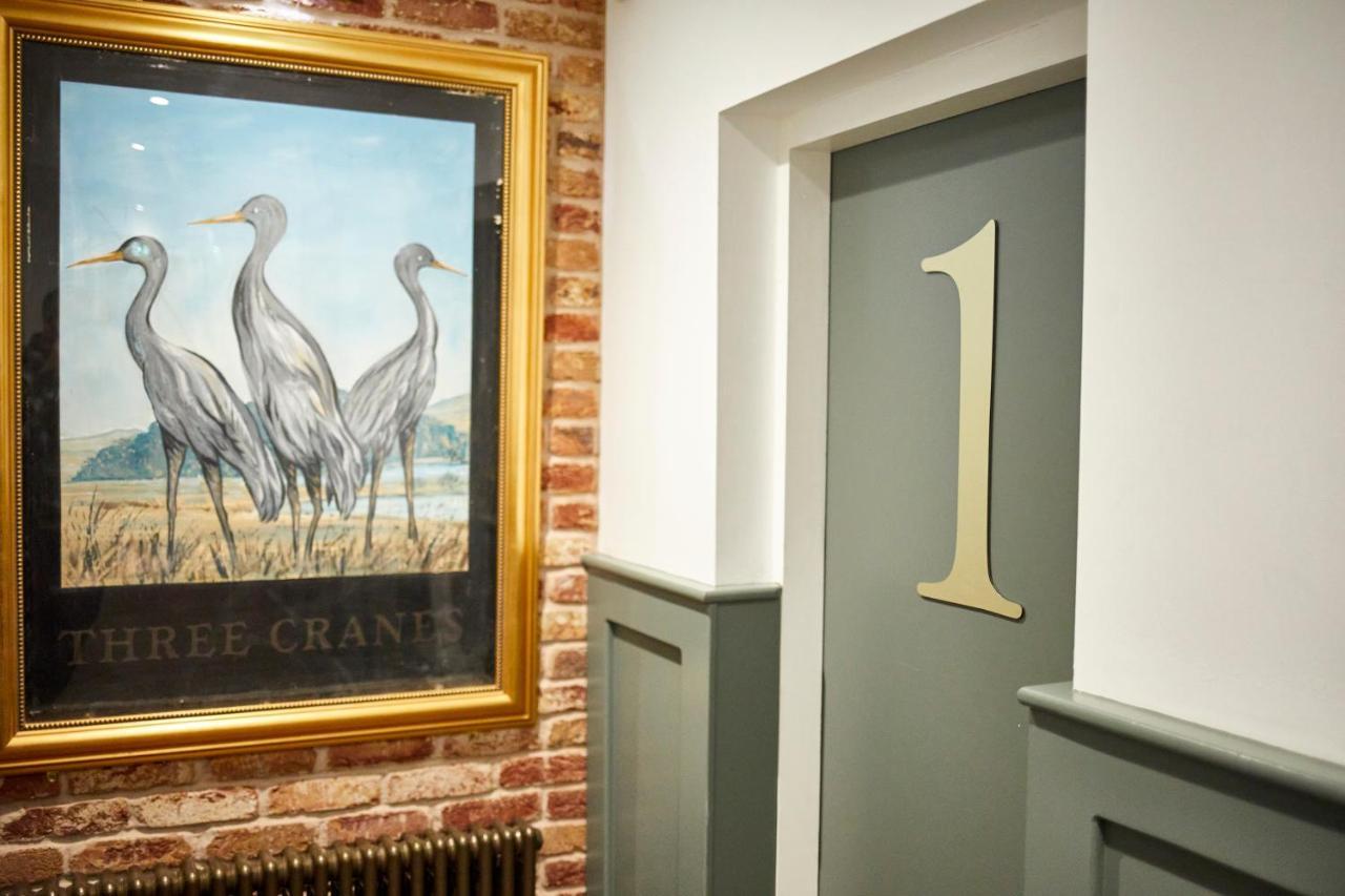 Hotel Three Cranes Serviced 4*