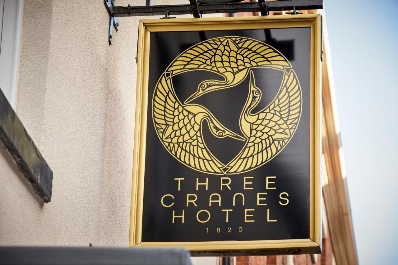 Three Cranes Serviced Hotel 4*