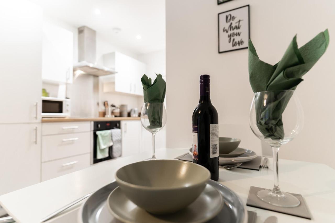 Sovereign Apartment *