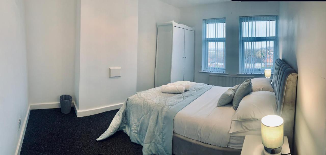 Comfortable 3 Bed Residential In Holiday home Sheffield