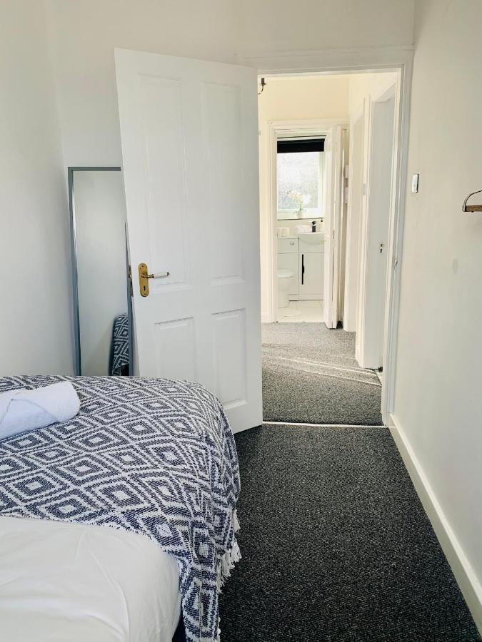 Comfortable 3 Bed Residential In Sheffield