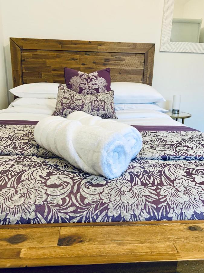 Comfortable 3 Bed Residential In Holiday home *