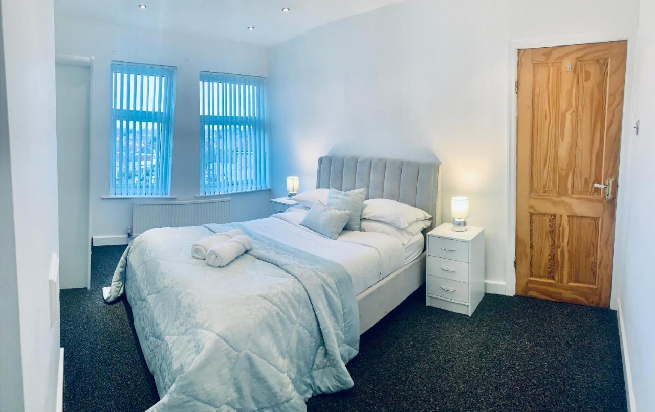Holiday home Comfortable 3 Bed Residential In *