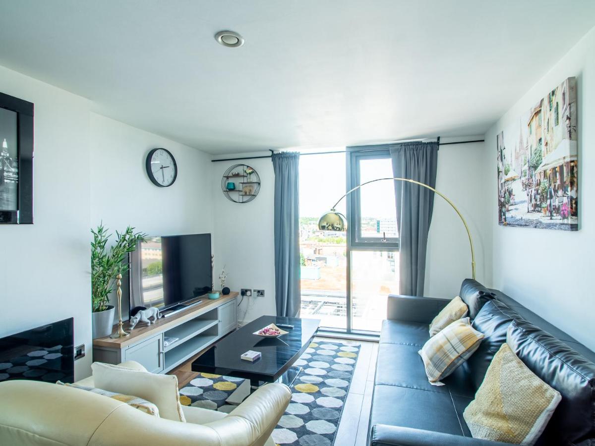 Apartment Exquisite 2-bedroom - Centre *